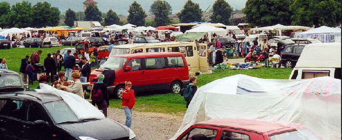 (c) KPKproject - Flohmarkt Tbingen Festplatz im August 2000
