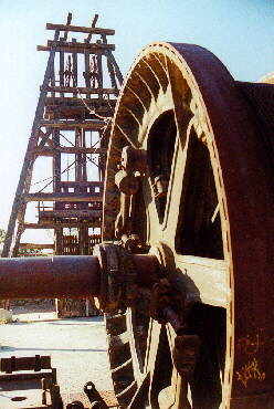 Broken Hill - Headframe mit Seilwinde - Kintore