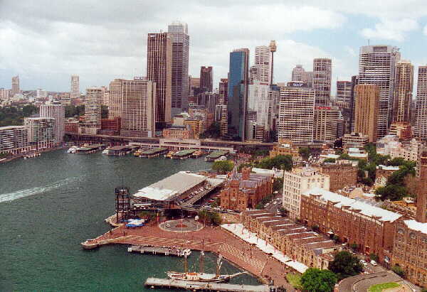 Blick von der Harbour Bridge (Pylon) - Climb the south east pylon !