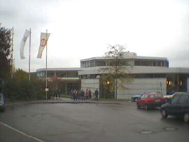 Böblingen - 21.10.2001 - Start und Ziel: Das Lise-Meitner-Gymnasium, Tribergstrasse 20