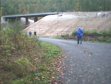 Bblingen - kaum in der Natur angelangt - fr manchen ein rgernis ... der Strassenbau