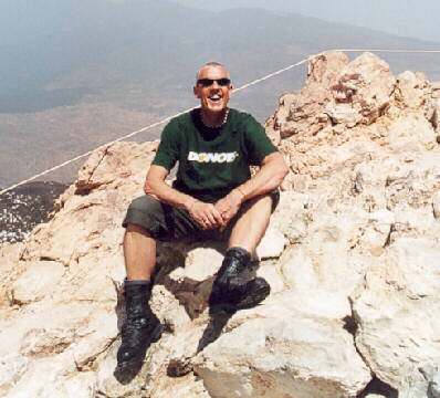 (c)2002 KPKproject - Teide-Krater