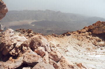 (c)2002 KPKproject - Teide-Krater