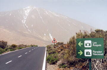 (c)2002 KPKproject - Caldera de las Canadas - Los Roques - Von Bocca  Tauce kommend