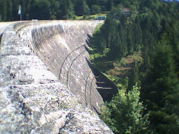 Schwarzenbach-Talsperre - Staumauer