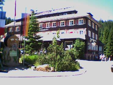 2001 - Mummelsee eine der Touristenattraktionen direkt an der Bundesstrasse
