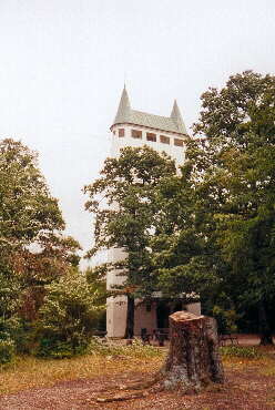 Der Schönbergturm nach der Renovierung zu späterem Zeitpunkt fotografiert!